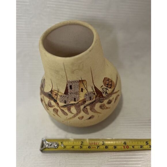 Vintage Art Pottery Crafted Vase Signed 4.5”T 2.5”D Hand Painted Crafted - Picture 8 of 8